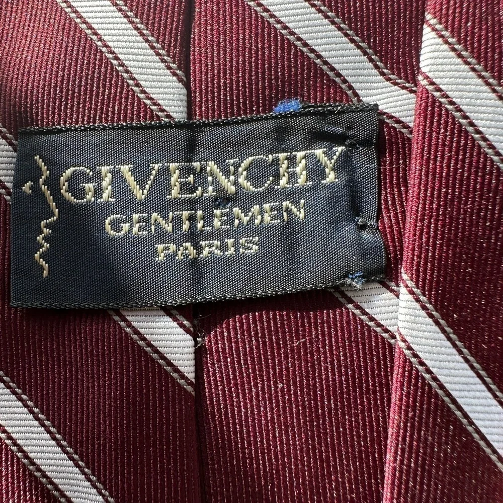 Givenchy‎ tie
